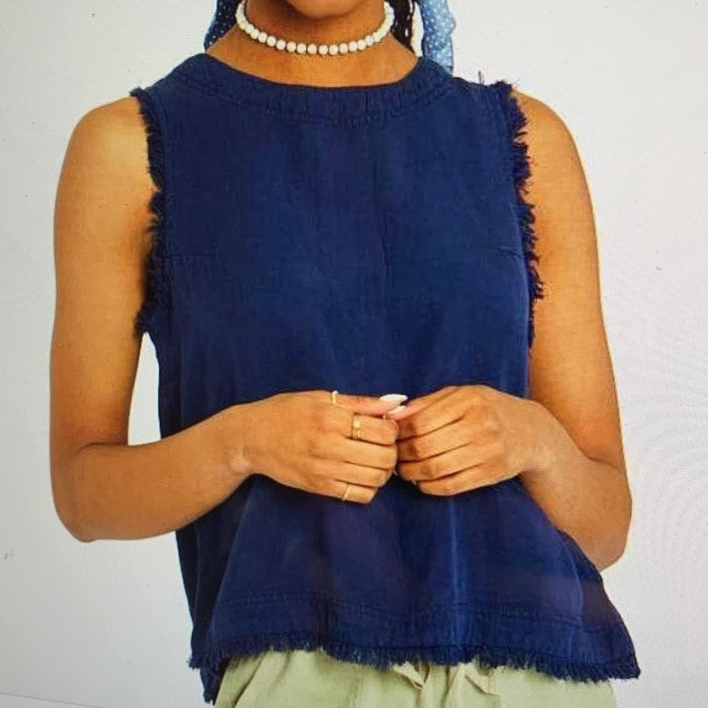 Altar’d state top
